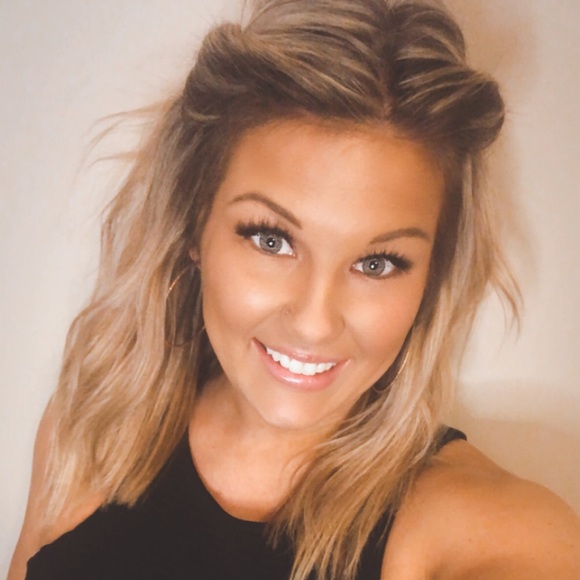 Meet your Posher, Chelsea - Picture 1 of 1